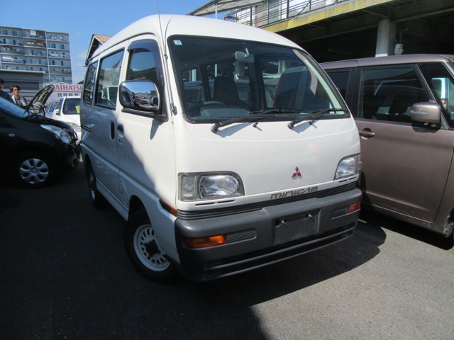 1998 Mitsubishi Minicab Van