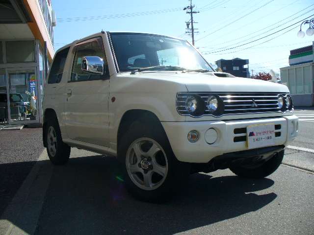 2001 Mitsubishi Pajero Mini – thumbnail 2