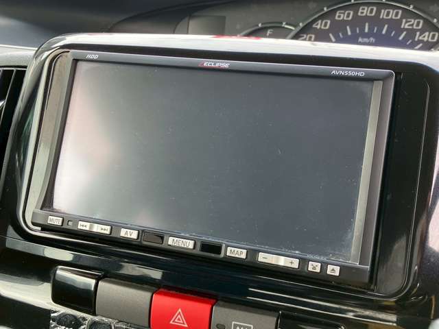 2011 Daihatsu Tanto – thumbnail 3