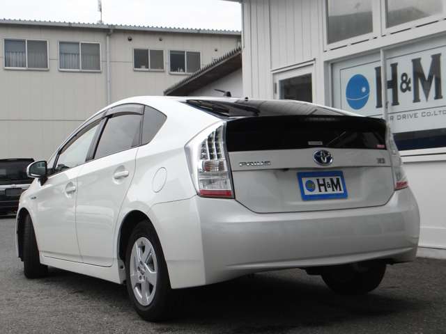 2011 Toyota Prius – thumbnail 4