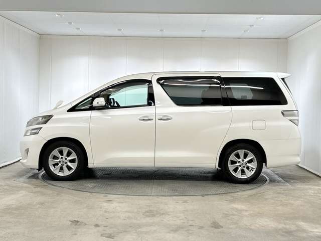 2009 Toyota Vellfire – thumbnail 4