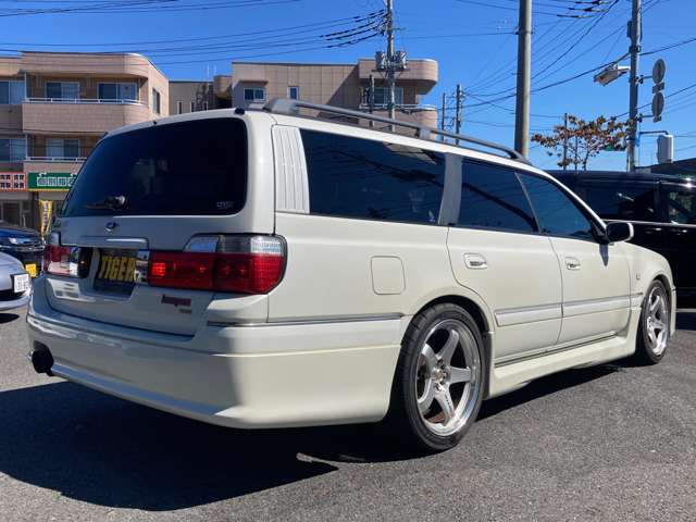 2000 Nissan Stagea – thumbnail 2