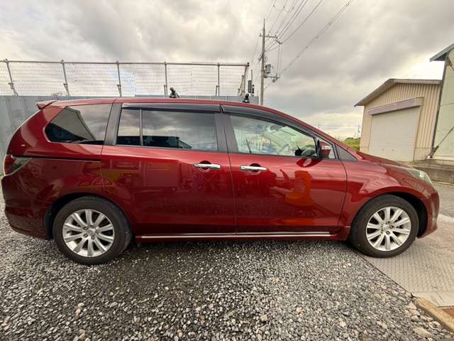 2011 Mazda MPV – thumbnail 4