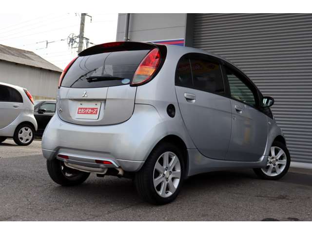 2006 Mitsubishi i – thumbnail 4