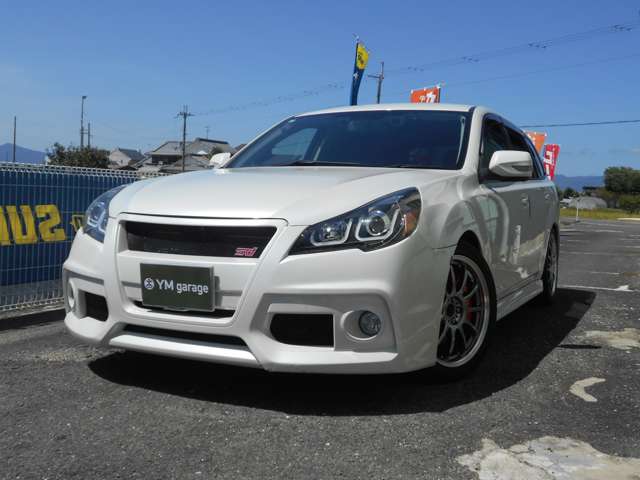 2011 Subaru Legacy Touring Wagon – thumbnail 2