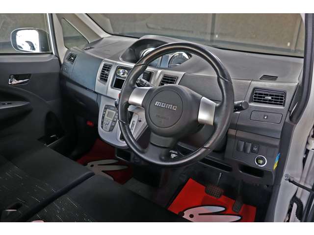 2011 Daihatsu Move – thumbnail 4