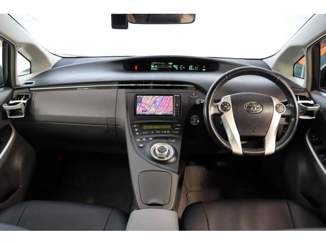 2011 Toyota Prius – thumbnail 4