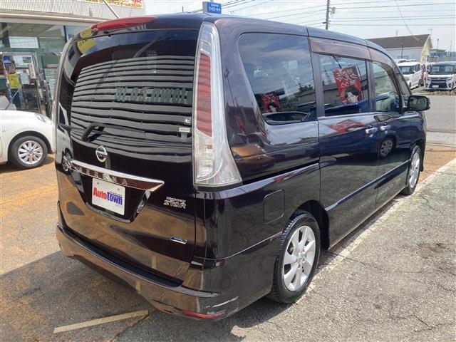 2011 Nissan Serena – thumbnail 4