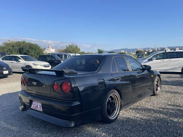 1998 Nissan Skyline – thumbnail 2