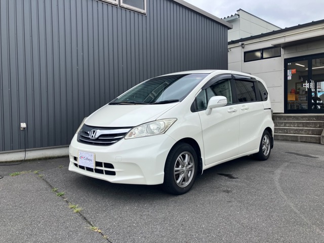 2011 Honda Freed – thumbnail 2