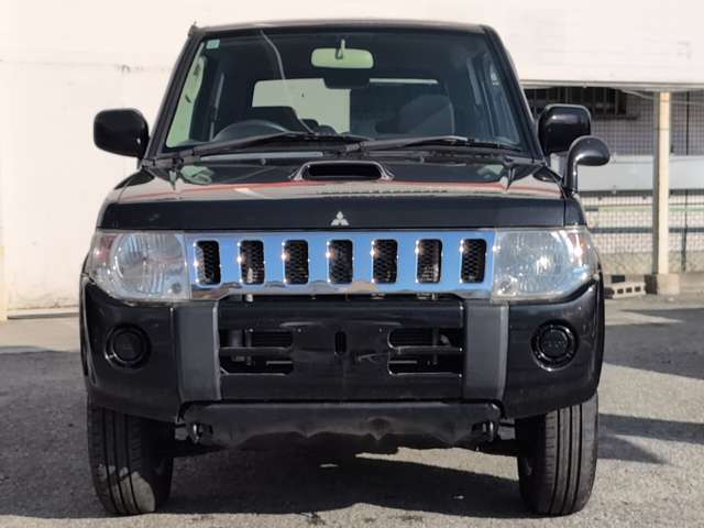 2009 Mitsubishi Pajero Mini – thumbnail 2
