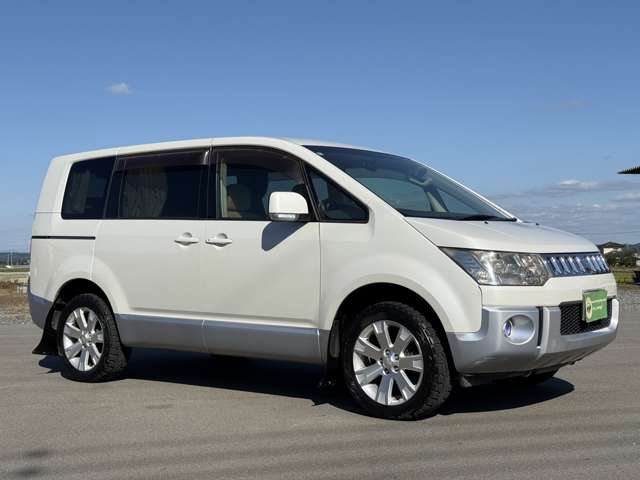 2007 Mitsubishi Delica D:5 – thumbnail 2