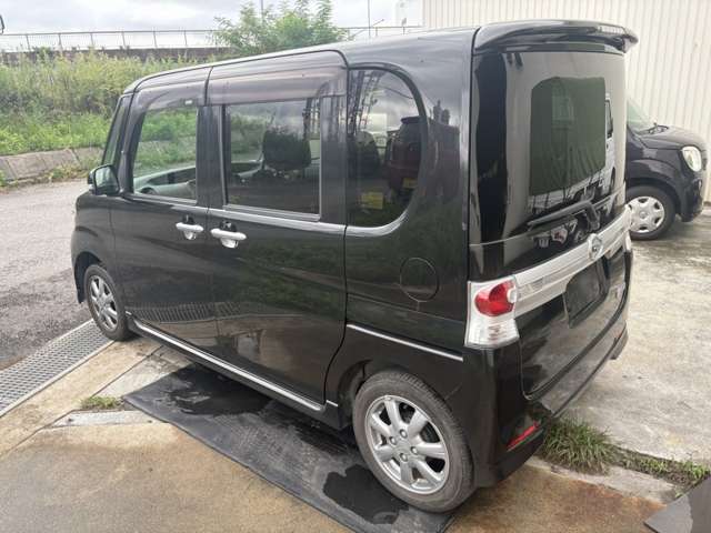 2011 Daihatsu Tanto – thumbnail 4