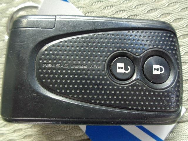 2011 Daihatsu Tanto Exe – thumbnail 4