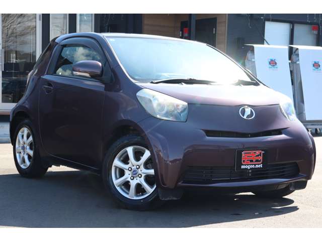 2011 Toyota iQ – thumbnail 3