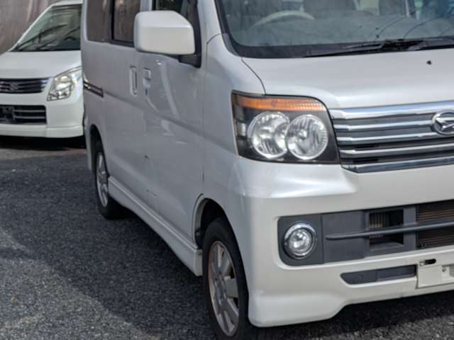 2011 Daihatsu Atrai Wagon – thumbnail 3
