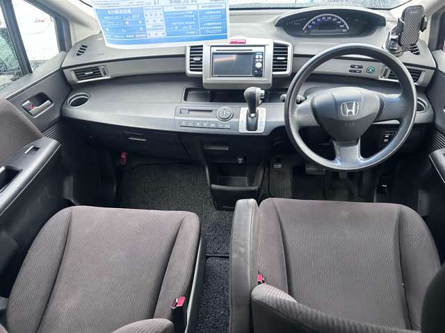 2011 Honda Freed – thumbnail 3