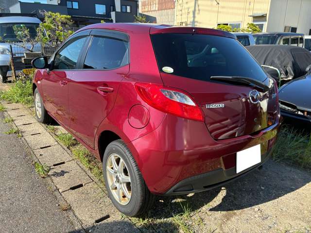 2011 Mazda Demio – thumbnail 3