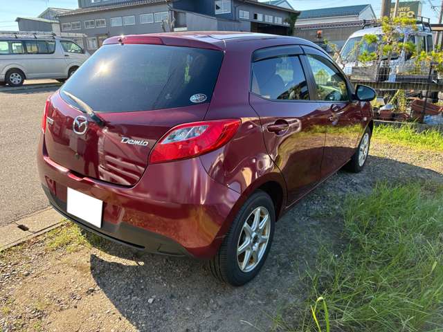 2011 Mazda Demio – thumbnail 4