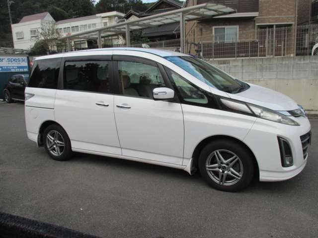 2010 Mazda Biante – thumbnail 4