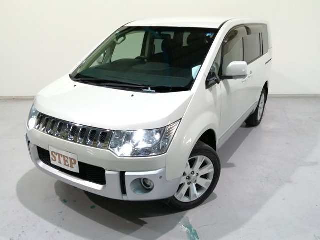 2010 Mitsubishi Delica D:5