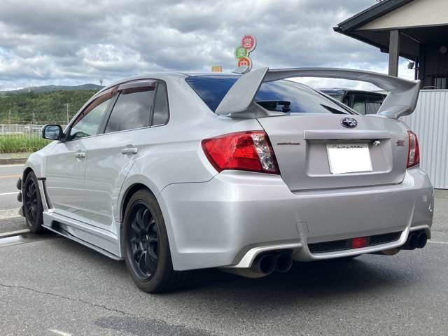 2010 Subaru Impreza STI – thumbnail 3