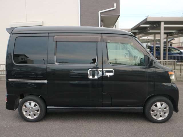 2010 Daihatsu Atrai Wagon – thumbnail 4