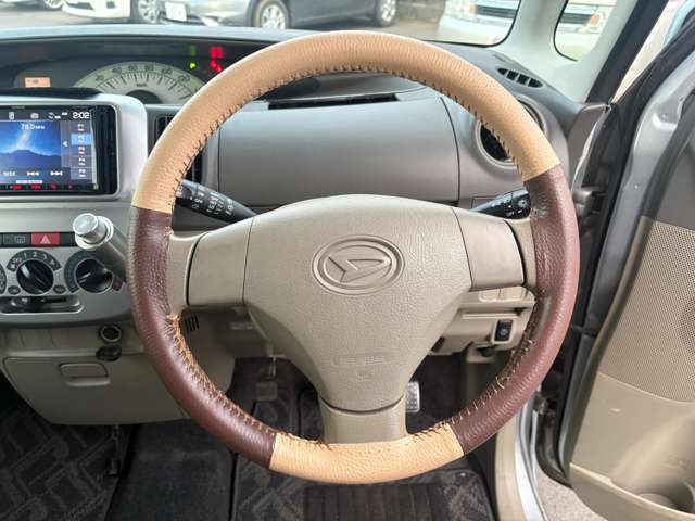 2009 Daihatsu Tanto – thumbnail 3