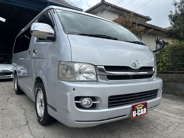 2008 Toyota Hiace – thumbnail 2