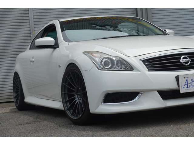 2011 Nissan Skyline Coupe – thumbnail 3