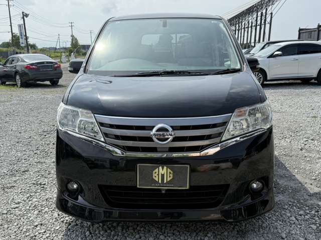 2011 Nissan Serena – thumbnail 2