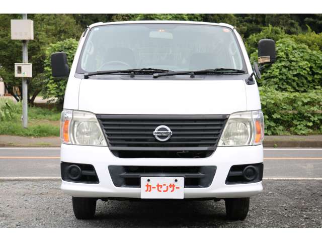 2009 Nissan Caravan – thumbnail 4