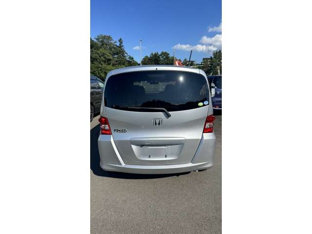 2011 Honda Freed – thumbnail 4