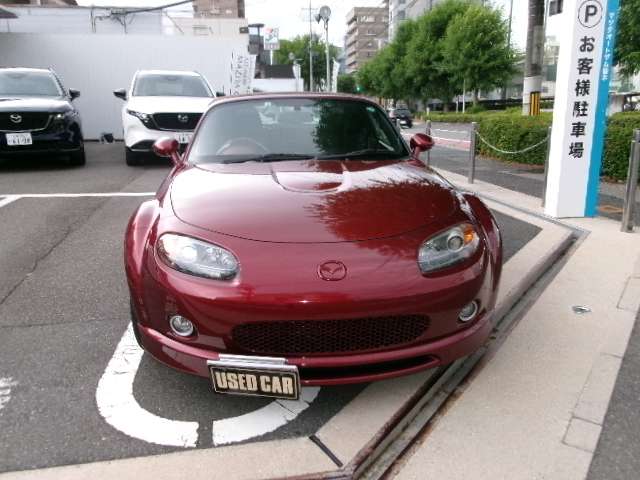 2005 Mazda Roadster – thumbnail 2