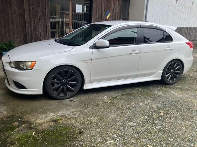 2011 Mitsubishi Galant Fortis Sportback – thumbnail 2