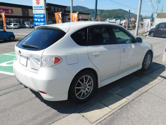 2009 Subaru Impreza Hatchback – thumbnail 3