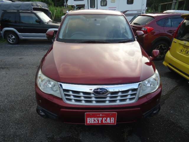 2011 Subaru Forester – thumbnail 2