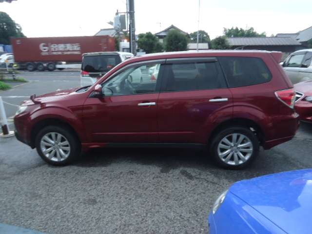2011 Subaru Forester – thumbnail 4