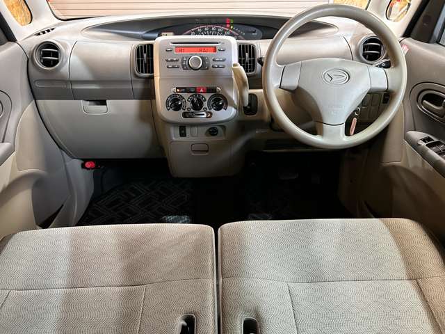 2011 Daihatsu Tanto – thumbnail 3