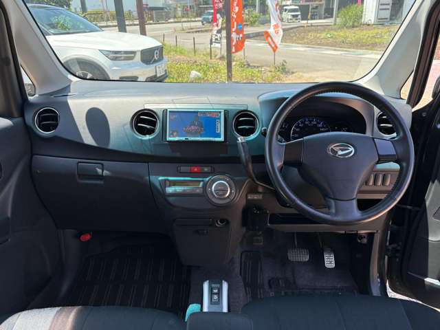 2011 Daihatsu Tanto Exe – thumbnail 4