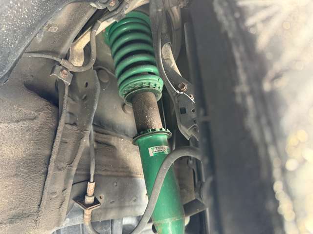 2004 Toyota Celsior – thumbnail 4