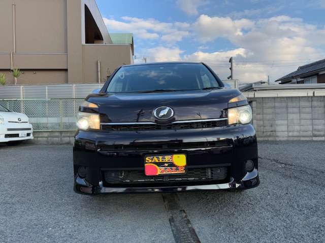 2010 Toyota Voxy – thumbnail 3