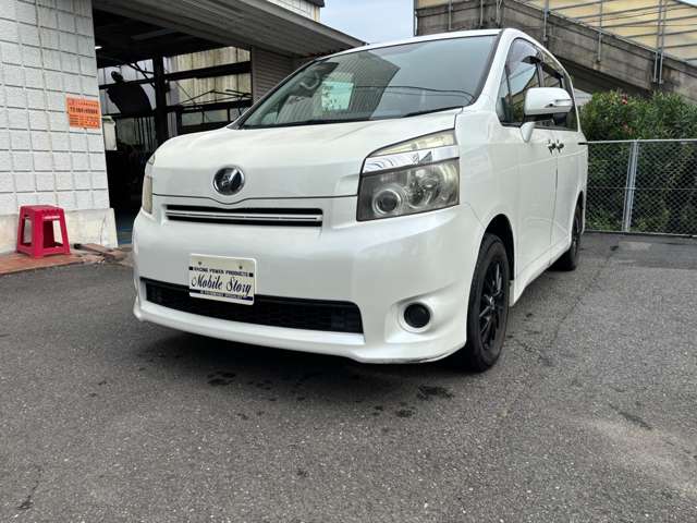 2007 Toyota Voxy – thumbnail 2