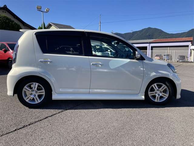 2008 Toyota Passo – thumbnail 3