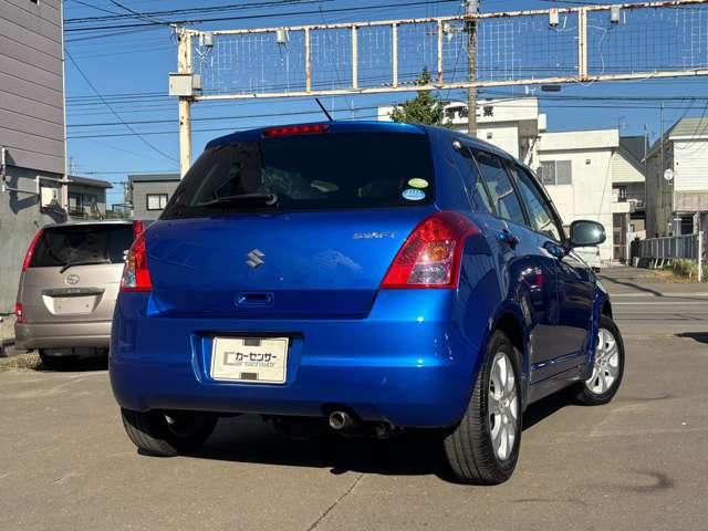 2009 Suzuki Swift – thumbnail 3