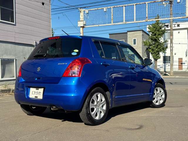 2009 Suzuki Swift – thumbnail 4
