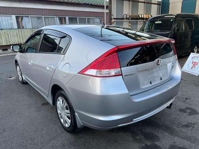 2011 Honda Insight – thumbnail 4