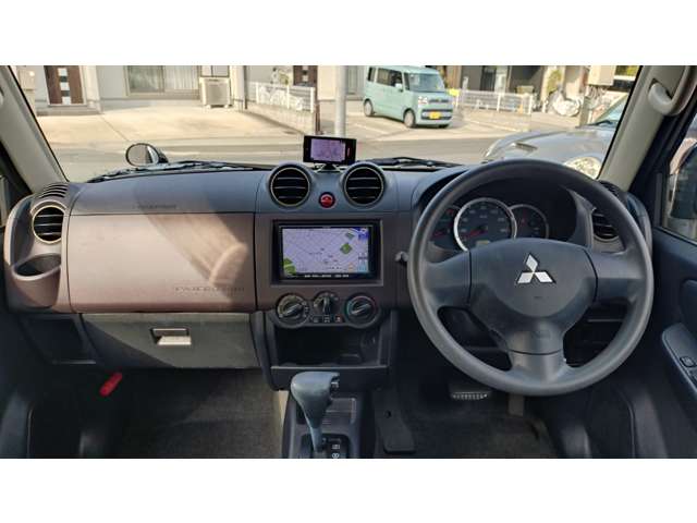2009 Mitsubishi Pajero Mini – thumbnail 3