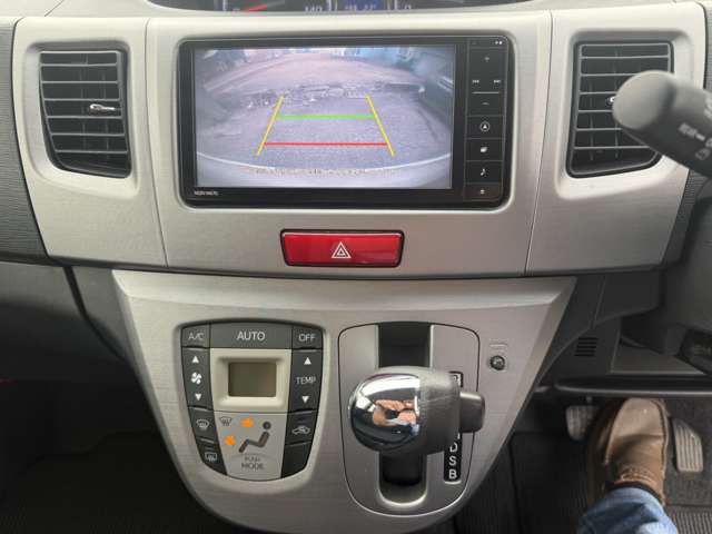 2011 Daihatsu Move – thumbnail 2