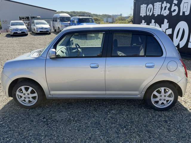 2005 Daihatsu Mira Gino – thumbnail 4